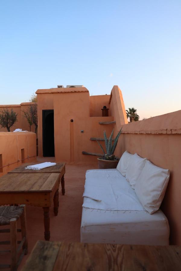 عزونة 13 رياد 4*