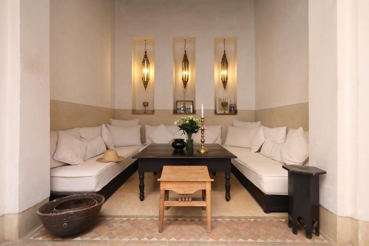 عزونة 13 رياد 4*