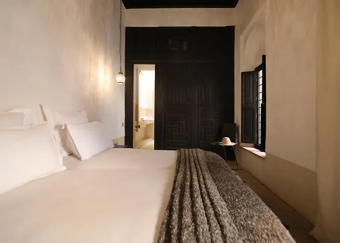 Riad Azzouna 13